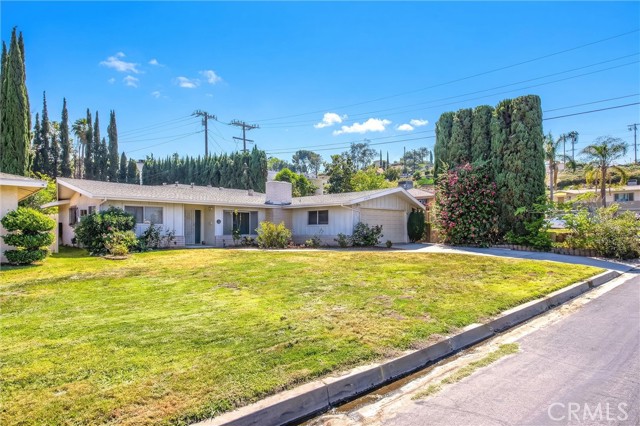 Detail Gallery Image 2 of 38 For 24673 Barton, Loma Linda,  CA 92354 - 3 Beds | 2 Baths