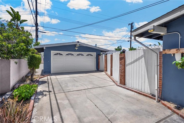 5345 Kenwood Avenue, Buena Park CA: https://media.crmls.org/medias/7a8578af-a286-4fb5-849f-72782d0873d9.jpg