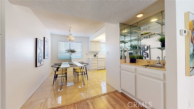 630 East Garfield Avenue, 4 photo 8