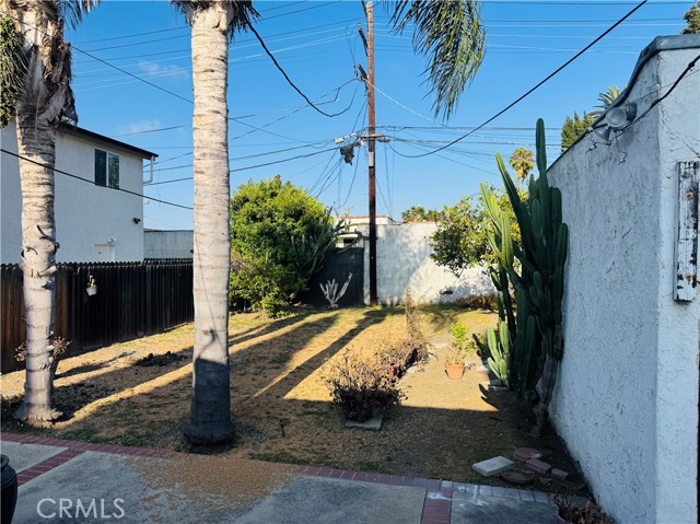 3500 S Norton Avenue, Los Angeles CA: https://media.crmls.org/medias/7a85e6f6-be19-4728-8ba3-2cdb84acf5c1.jpg