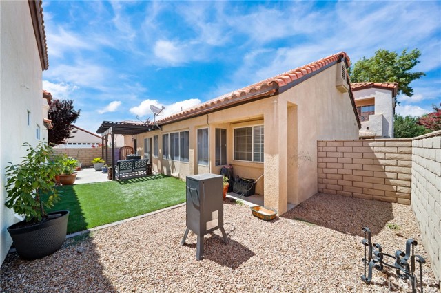 Detail Gallery Image 17 of 20 For 11575 Winifred Dr, Apple Valley,  CA 92308 - 2 Beds | 2 Baths