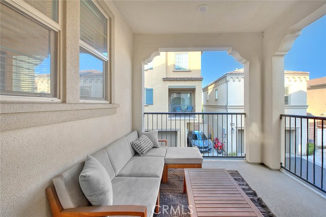 831 Wintergreen Way, Upland CA: https://media.crmls.org/medias/7a86ee94-a573-4f99-bee9-795ea53225f5.jpg