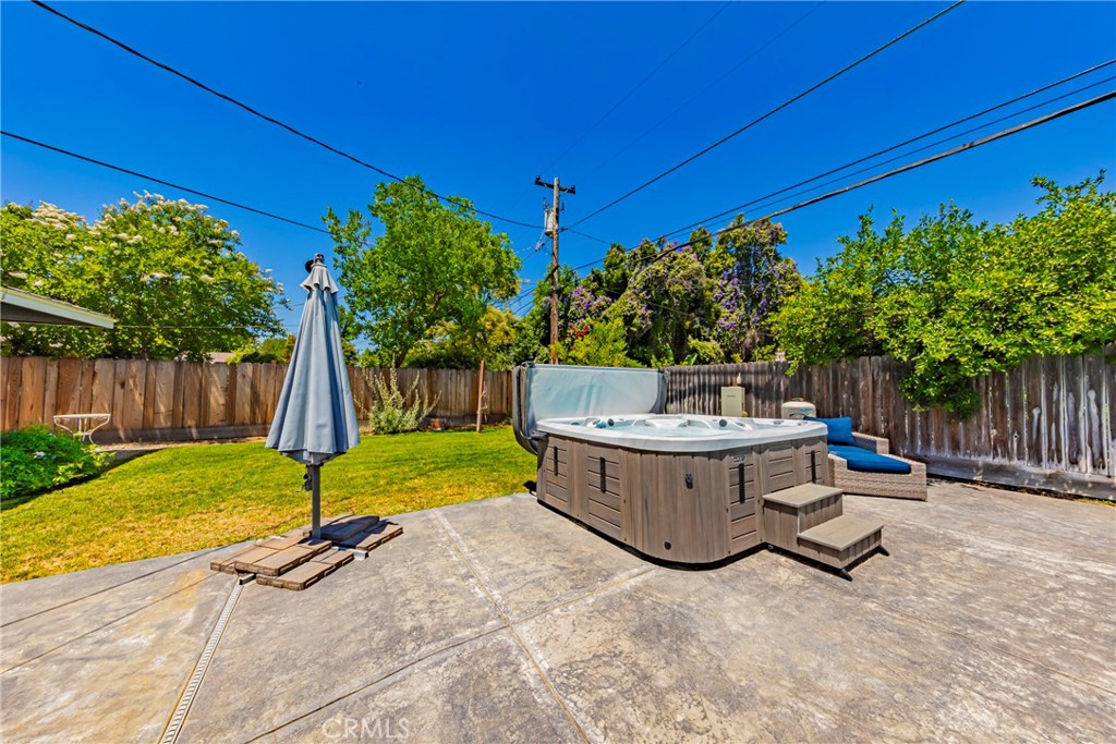 https://media.crmls.org/medias/7a872a70-5224-4c55-822b-7f7683526e89.jpg?preset=X-Large