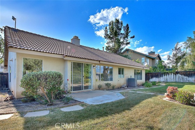 Detail Gallery Image 9 of 54 For 31018 Lausanne St, Lake Elsinore,  CA 92530 - 4 Beds | 2 Baths