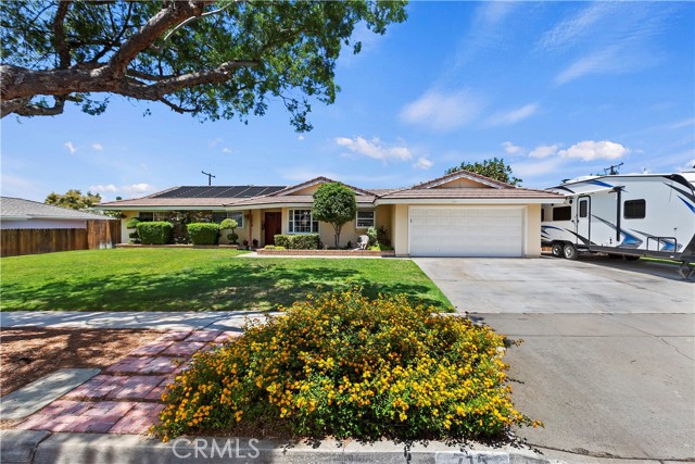 715 W Hacienda Dr, Corona, CA 92882