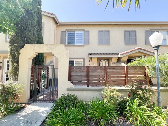 Detail Gallery Image 1 of 28 For 3321 E Penzance Ln #C,  Orange,  CA 92869 - 3 Beds | 2/1 Baths