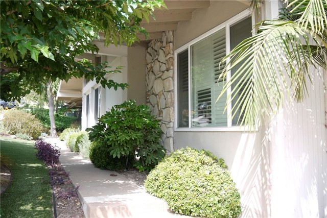 Detail Gallery Image 3 of 48 For 4127 Lanterman, La Canada Flintridge,  CA 91011 - 3 Beds | 2/1 Baths