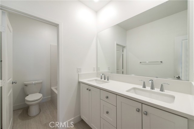 330 Proctor, Irvine CA: https://media.crmls.org/medias/7a88d514-fd4f-4450-96dc-f801f54c2af6.jpg