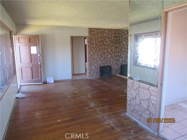 Detail Gallery Image 16 of 30 For 1410 West Stockwell, Compton,  CA 90222 - 5 Beds | 2 Baths