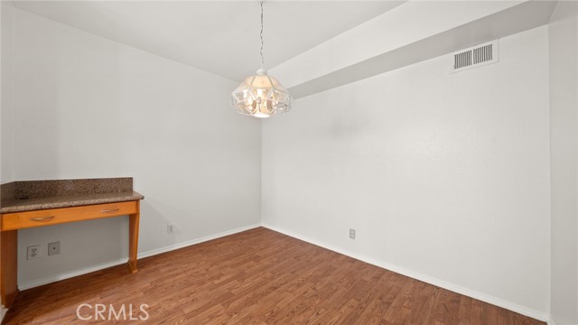 Kitchen Eating Area.