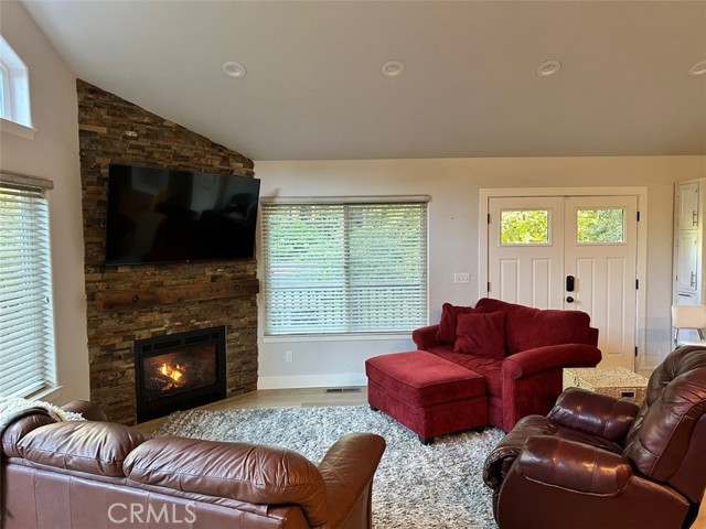 Detail Gallery Image 11 of 50 For 833 Skyline Dr, Felton,  CA 95018 - 2 Beds | 1/1 Baths