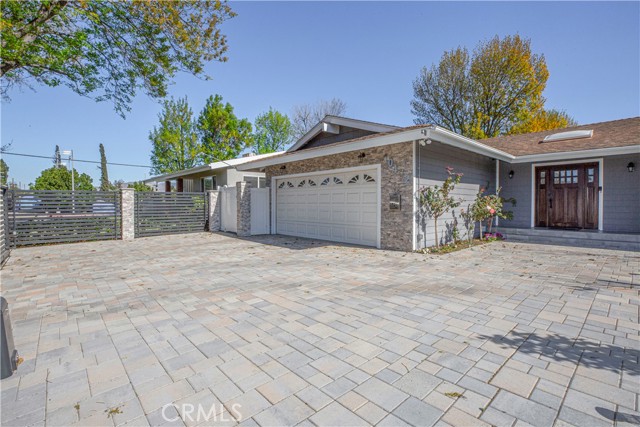10452 Petit Avenue photo 6