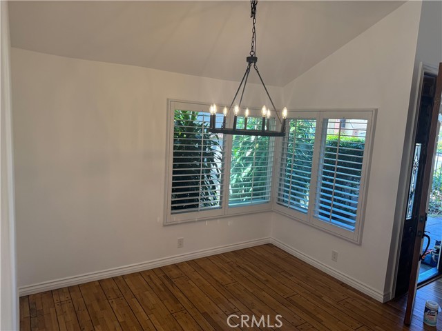21041 Shaw Lane, Huntington Beach CA: https://media.crmls.org/medias/7a8b1ff1-f360-424b-bbab-f54964b01054.jpg