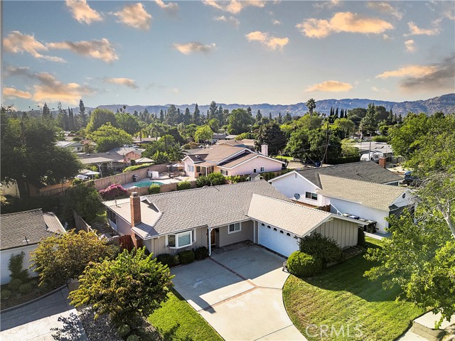 7323 Kentland Avenue, West Hills CA: https://media.crmls.org/medias/7a8b86ac-6427-4c7d-a496-b62404ad1803.jpg