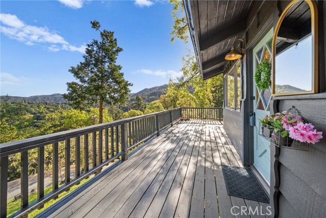 Detail Gallery Image 7 of 23 For 24783 Edelweiss Dr, Crestline,  CA 92325 - 3 Beds | 2 Baths