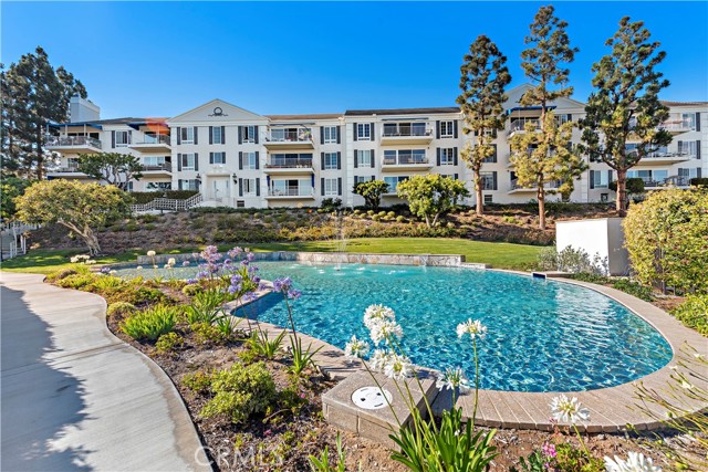 Detail Gallery Image 20 of 24 For 300 Cagney Ln #201,  Newport Beach,  CA 92663 - 2 Beds | 2 Baths