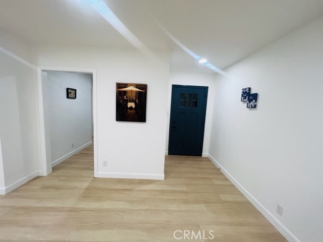 https://media.crmls.org/medias/7a8c76ab-ff8b-47a1-8cd6-3a93fed0891d.jpg?preset=X-Large