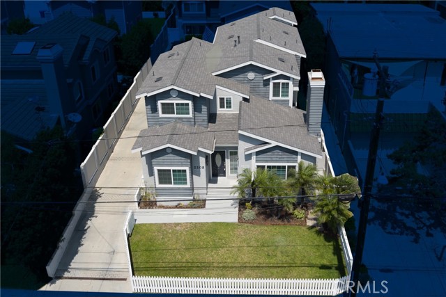 Detail Gallery Image 57 of 75 For 2205 Clark Ln a,  Redondo Beach,  CA 90278 - 3 Beds | 2/1 Baths