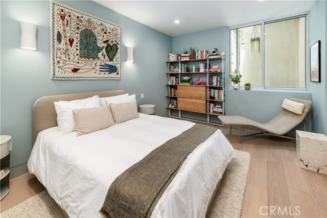 68 E F Street, Encinitas CA: https://media.crmls.org/medias/7a8dbc6d-4914-4a16-ad27-60fffd561c38.jpg