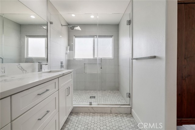 14300 Terra Bella Street, Panorama City CA: https://media.crmls.org/medias/7a8df64a-47f0-4783-b67d-963996eb74f5.jpg