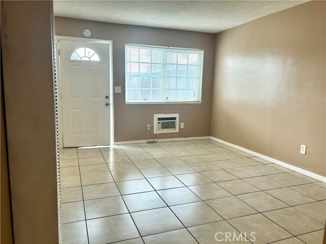 Detail Gallery Image 5 of 11 For 650 N Third Ave, Upland,  CA 91786 - 1 Beds | 1 Baths