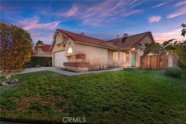 Detail Gallery Image 1 of 1 For 15333 Lantern Ln, Fontana,  CA 92336 - 3 Beds | 2 Baths