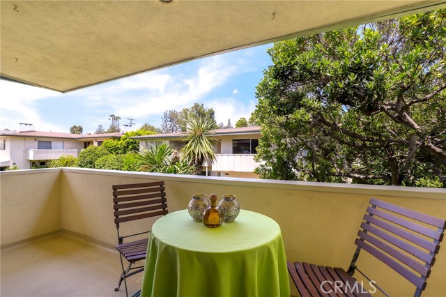 Detail Gallery Image 13 of 34 For 767 S Orange Grove Bld #3,  Pasadena,  CA 91105 - 3 Beds | 2/1 Baths