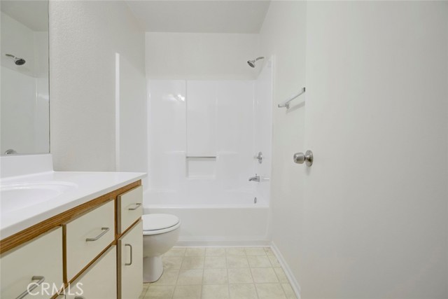 Detail Gallery Image 22 of 30 For 604 N Kenwood St #1,  Glendale,  CA 91206 - 3 Beds | 2/1 Baths