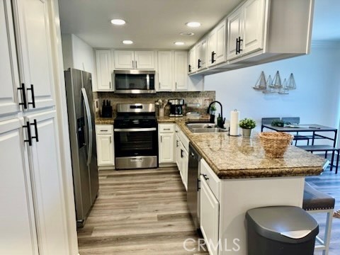 Detail Gallery Image 3 of 5 For 127 29th St #1,  Newport Beach,  CA 92663 - 3 Beds | 2 Baths