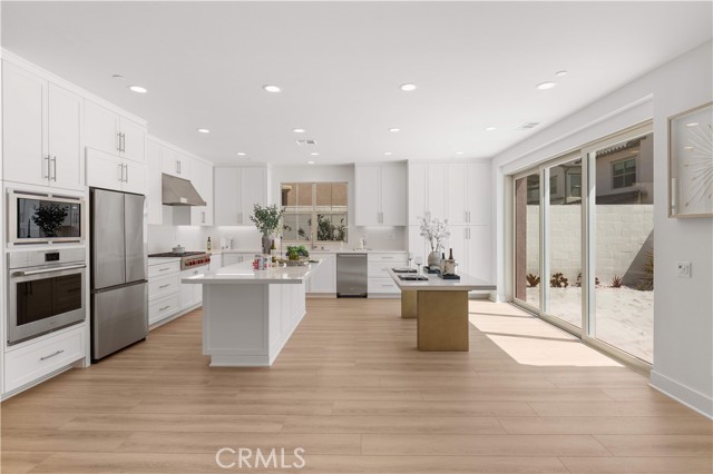 Detail Gallery Image 14 of 75 For 168 Somera, Irvine,  CA 92602 - 5 Beds | 4 Baths