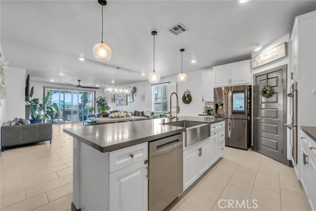 40569 Koa Court, Temecula CA: https://media.crmls.org/medias/7a92d068-19ab-45f4-af40-6787c12904a0.jpg