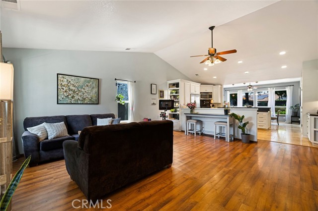 Detail Gallery Image 9 of 58 For 13 Avante, Chico,  CA 95973 - 3 Beds | 2 Baths