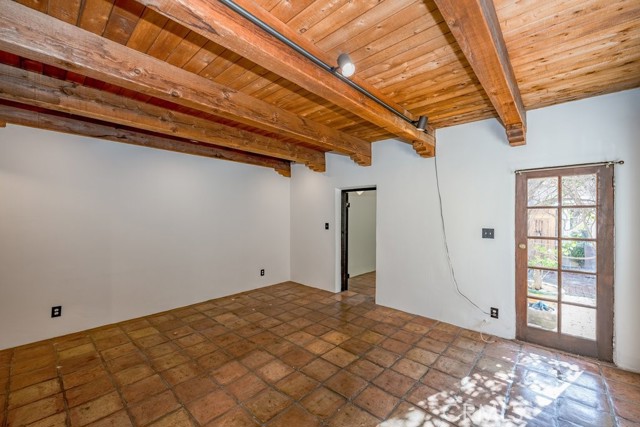 Detail Gallery Image 34 of 41 For 281 San Gabriel Ct, Sierra Madre,  CA 91024 - 4 Beds | 2 Baths