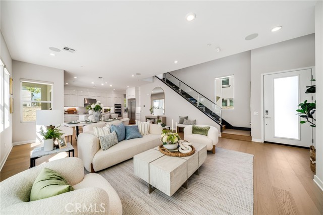Detail Gallery Image 5 of 58 For 301 Brackens, Lake Forest,  CA 92630 - 4 Beds | 4 Baths