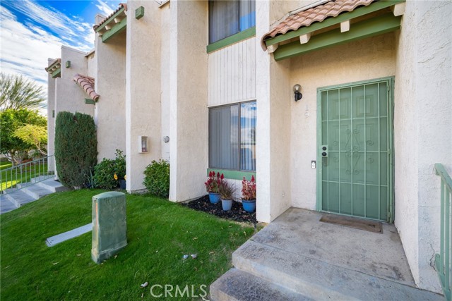 Detail Gallery Image 1 of 1 For 19 Lakeview Cir, Cathedral City,  CA 92234 - 2 Beds | 1/1 Baths