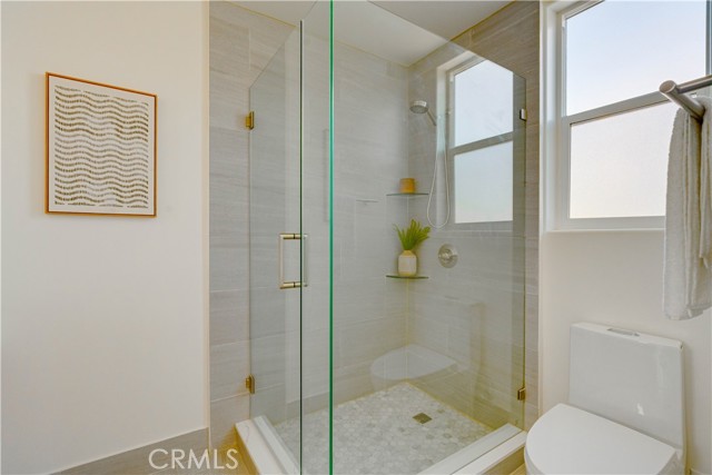 712 N Chestnut Avenue, Los Angeles CA: https://media.crmls.org/medias/7a94e5aa-8821-4de1-b404-51932464bc6f.jpg