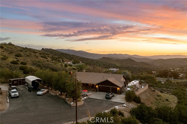 Detail Gallery Image 2 of 73 For 8634 Escondido Canyon, Agua Dulce,  CA 91390 - 3 Beds | 3 Baths