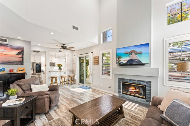 Front Image Thumbnail for CROC25261710