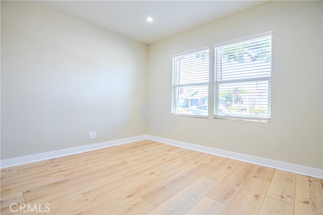 Detail Gallery Image 24 of 38 For 417 E 44th Way, Long Beach,  CA 90807 - 3 Beds | 2 Baths