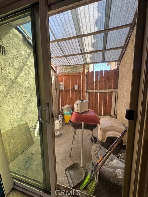 Detail Gallery Image 3 of 8 For 13851 Los Angeles #B,  Baldwin Park,  CA 91706 - 2 Beds | 1/1 Baths