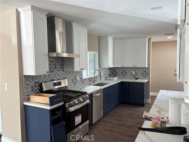 Detail Gallery Image 7 of 15 For 2715 Petaluma Ave, Long Beach,  CA 90815 - 3 Beds | 2 Baths