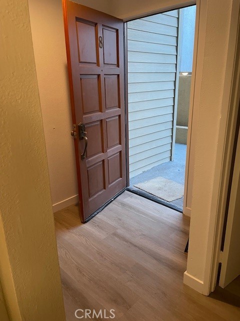 Detail Gallery Image 9 of 9 For 333 Myrtle, Glendale,  CA 91203 - 2 Beds | 2/1 Baths