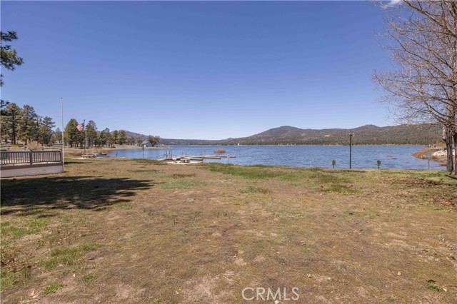 Detail Gallery Image 28 of 31 For 41150 Lahontan #E-2,  Big Bear Lake,  CA 92315 - 2 Beds | 2 Baths