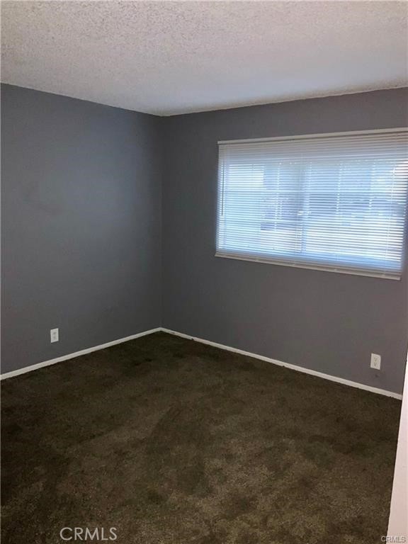 Detail Gallery Image 4 of 7 For 16355 Fir St, Hesperia,  CA 92345 - 3 Beds | 2 Baths