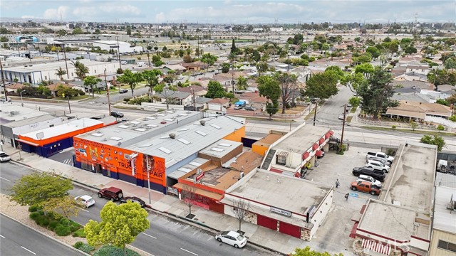 10240 Atlantic Avenue, South Gate CA: https://media.crmls.org/medias/7a99e2ee-62c2-48c5-81e7-7a786a18bbe0.jpg