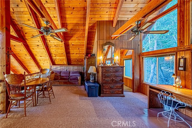 Detail Gallery Image 10 of 51 For 5522 Acorn, Wrightwood,  CA 92397 - 1 Beds | 1/1 Baths