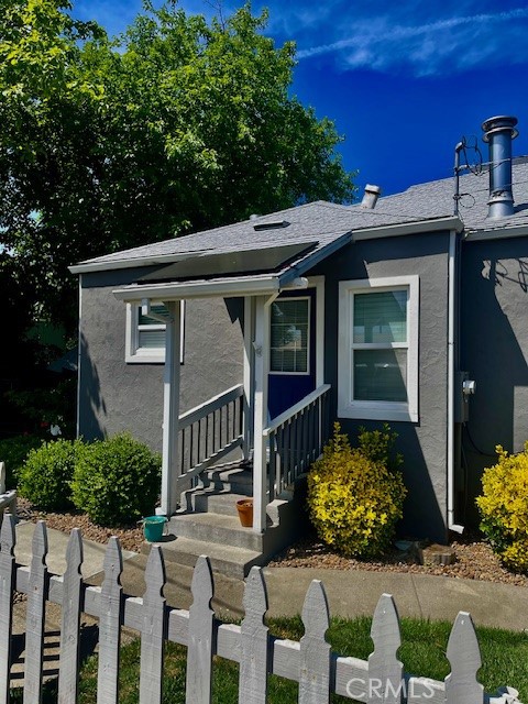 Detail Gallery Image 4 of 33 For 1201 South St, Corning,  CA 96021 - 5 Beds | 1/1 Baths