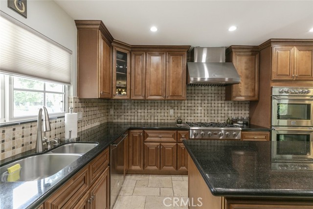 18231 San Jose Street, Porter Ranch CA: https://media.crmls.org/medias/7a9afe39-8672-4592-87c2-cf4f3fc76209.jpg