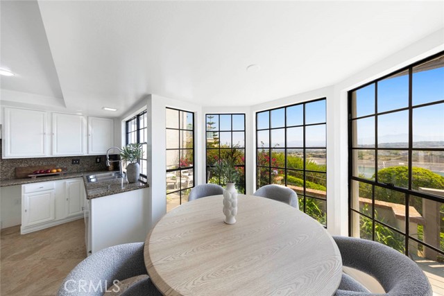 Detail Gallery Image 13 of 47 For 24 Coventry, Newport Beach,  CA 92660 - 2 Beds | 2 Baths