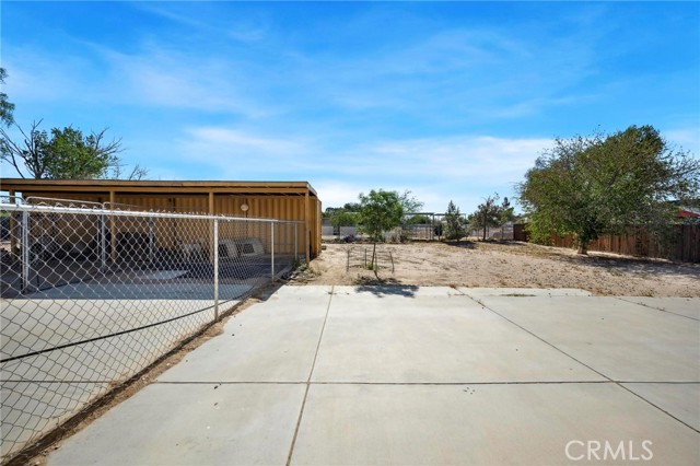 41125 179th E Street, Lancaster CA: https://media.crmls.org/medias/7a9c05af-1df1-4e6c-8572-afc857275f55.jpg